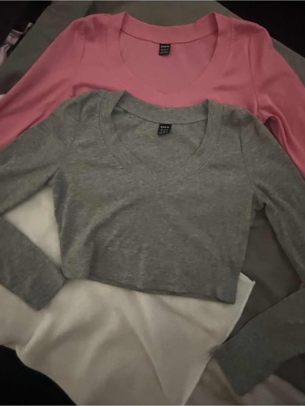 SHEIN Long Sleeve Basic Bundle | Pink + Gray V-Neck Tops | Size M - Picture 4 of 4